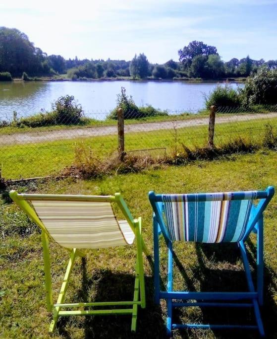 Maison Face A L'Etang Précy Eksteriør billede